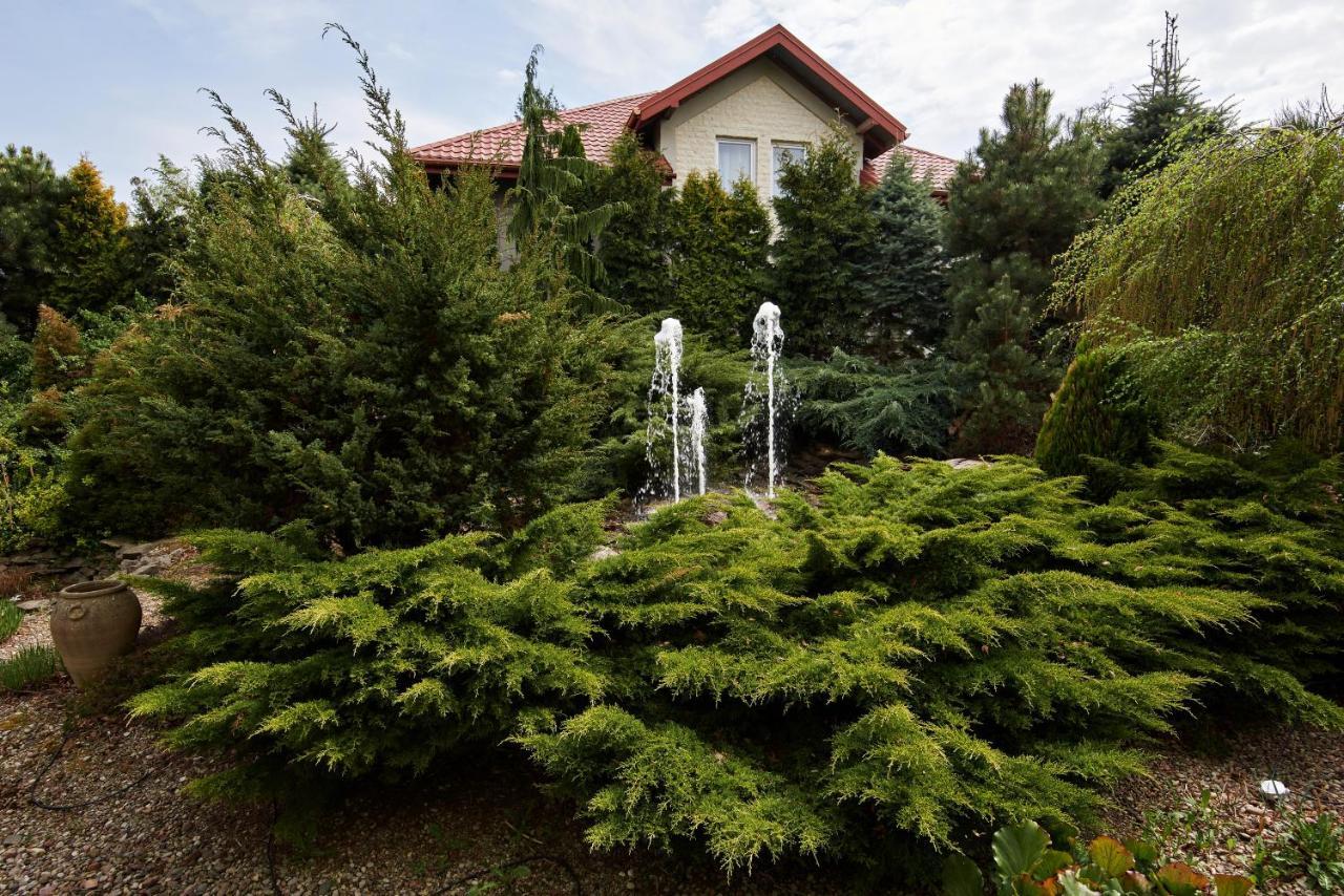 Zajazd Kmicic Zemborzyce Dolne Exterior foto